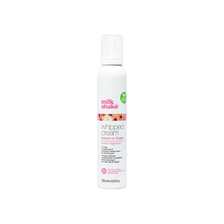 Leave-in foam Whipped Cream mousse with a floral fragrance