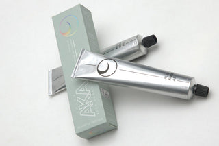 Color AKA 9/0 – Very light blonde